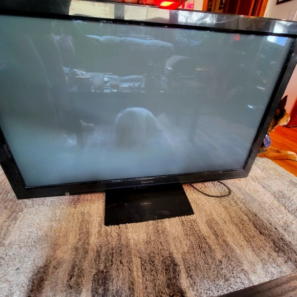 50 inch Panasonic TV - Picture 1 of 3